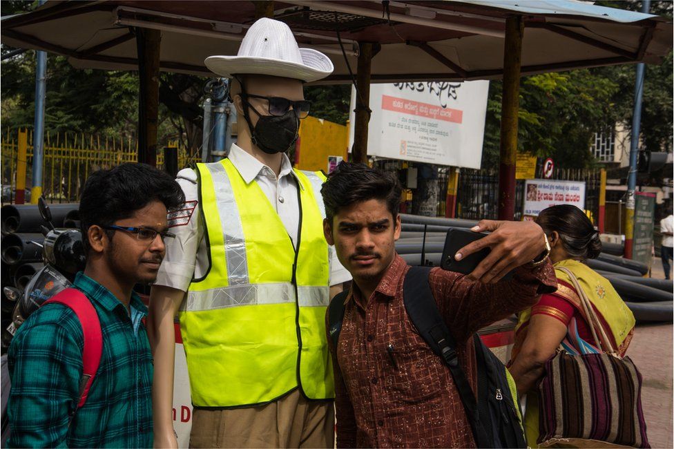 Deceptive Authority: Bangalores Dummy Cops Stop Traffic Misconduct