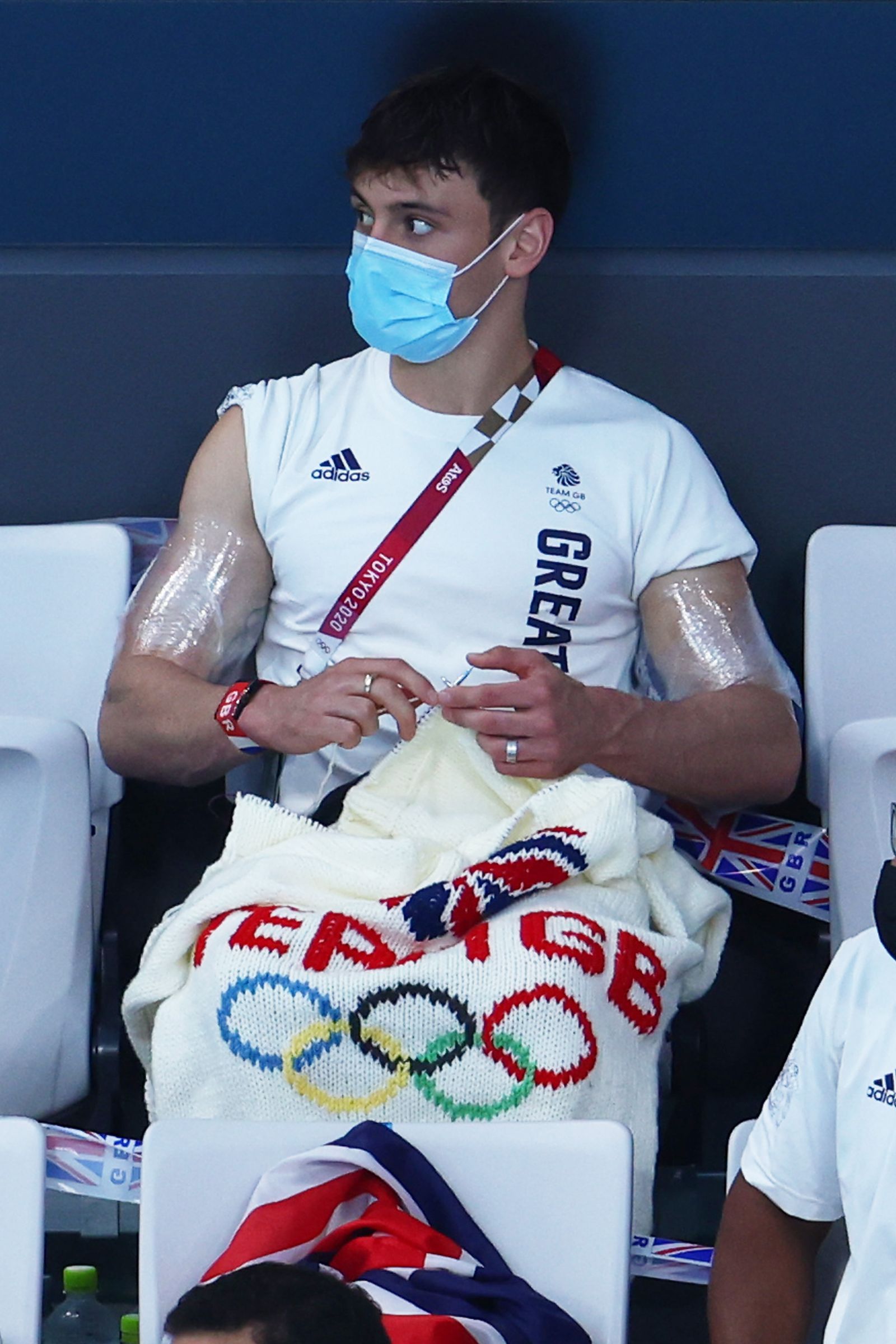 Tom Daley Knits, Redefining Athlete Identity